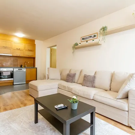 2bdr Contempo Retreat With Free Parking By Nw Appartamento