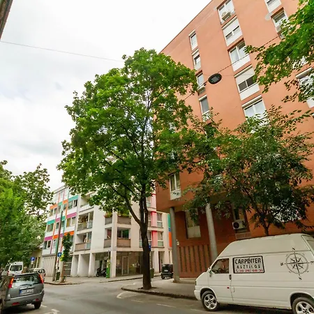 Appartamento 2bdr Contempo Retreat With Free Parking By Nw Budapest