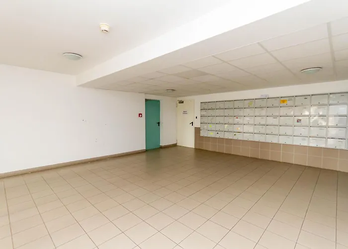 2bdr Contempo Retreat With Free Parking By Nw