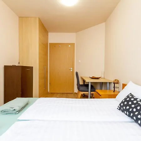 2bdr Contempo Retreat With Free Parking By Nw Apartmán *