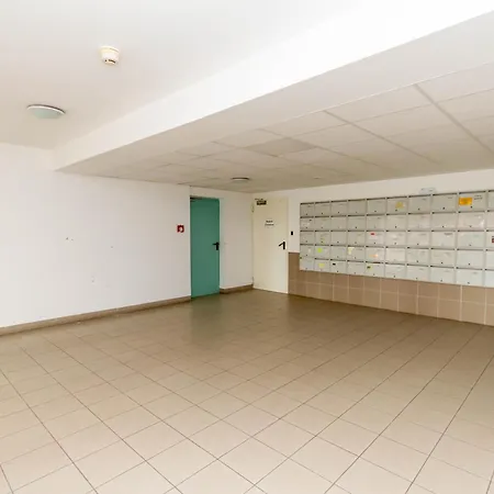 2bdr Contempo Retreat With Free Parking By Nw